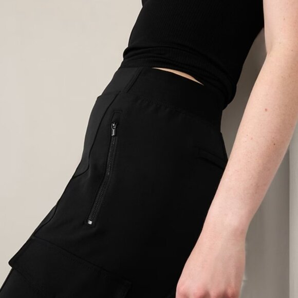 ATHLETA Chelsea Cargo Lined Pant Black Travel Commute Women's Size 14 - Picture 2 of 6